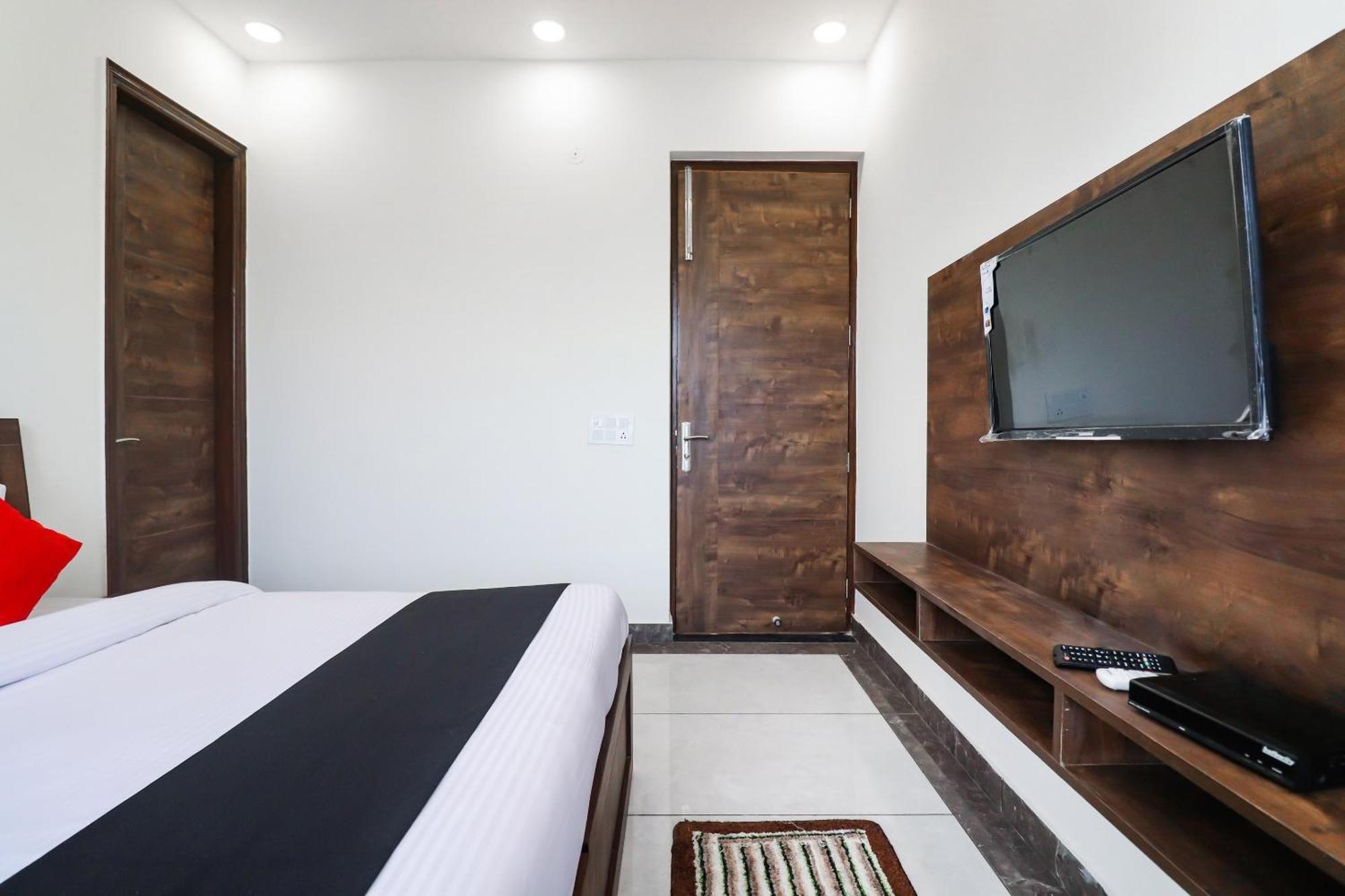Collection O Green Leaf Residency Gurgaon Luaran gambar